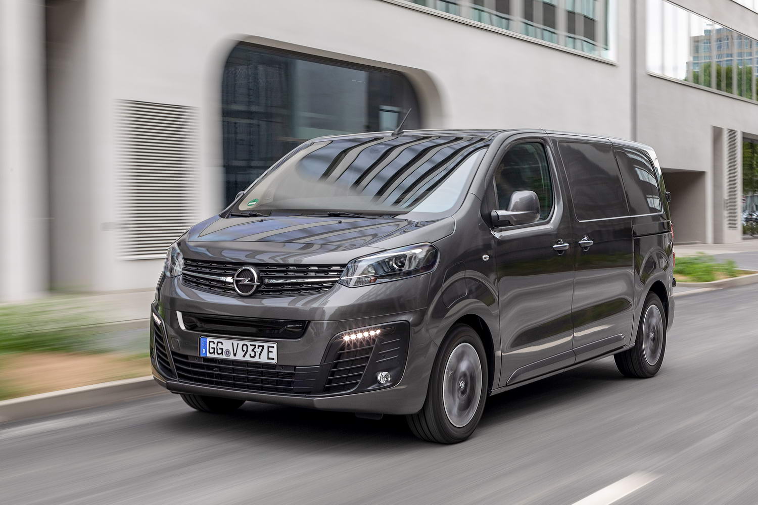 Opel Vivaro, czy to będzie kosztowny samochód dla twojej firmy ?