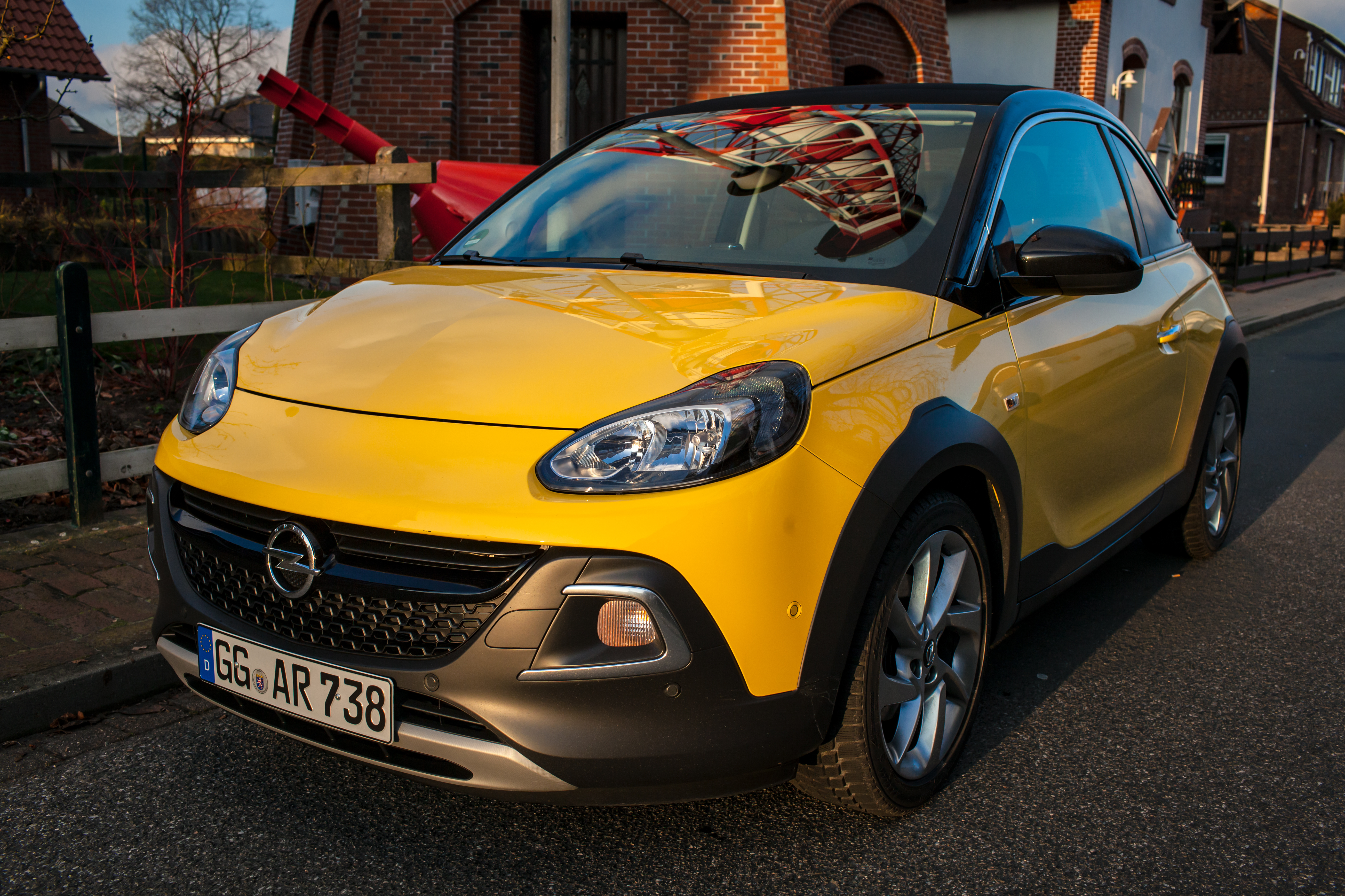 Opel Adam używane miejskie auto czy drogie w naprawie ?